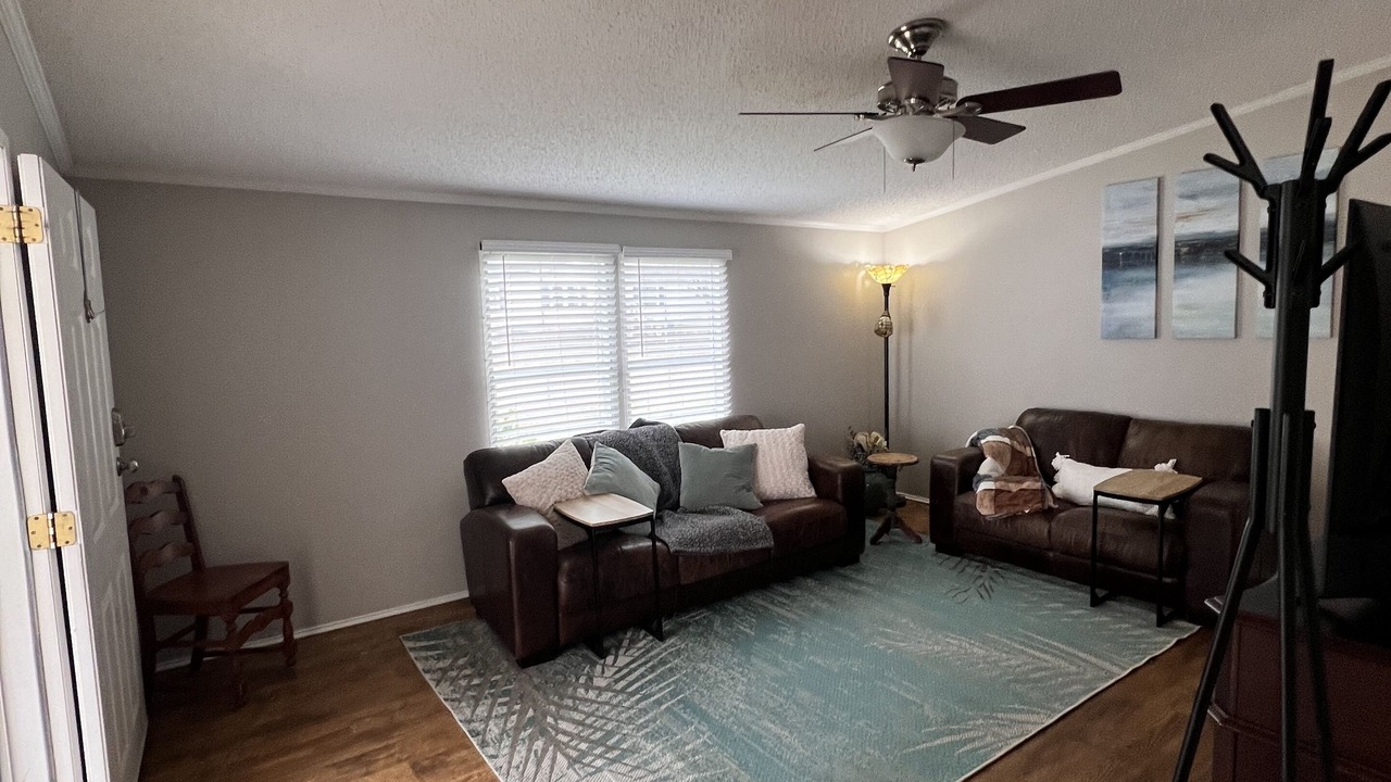 Photo of Livingroom in Bowling Green