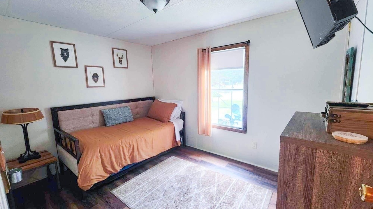 Photo of Bedroom in Pittman Center