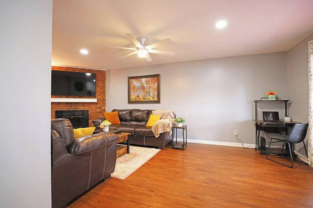 Photo of Livingroom in Evans