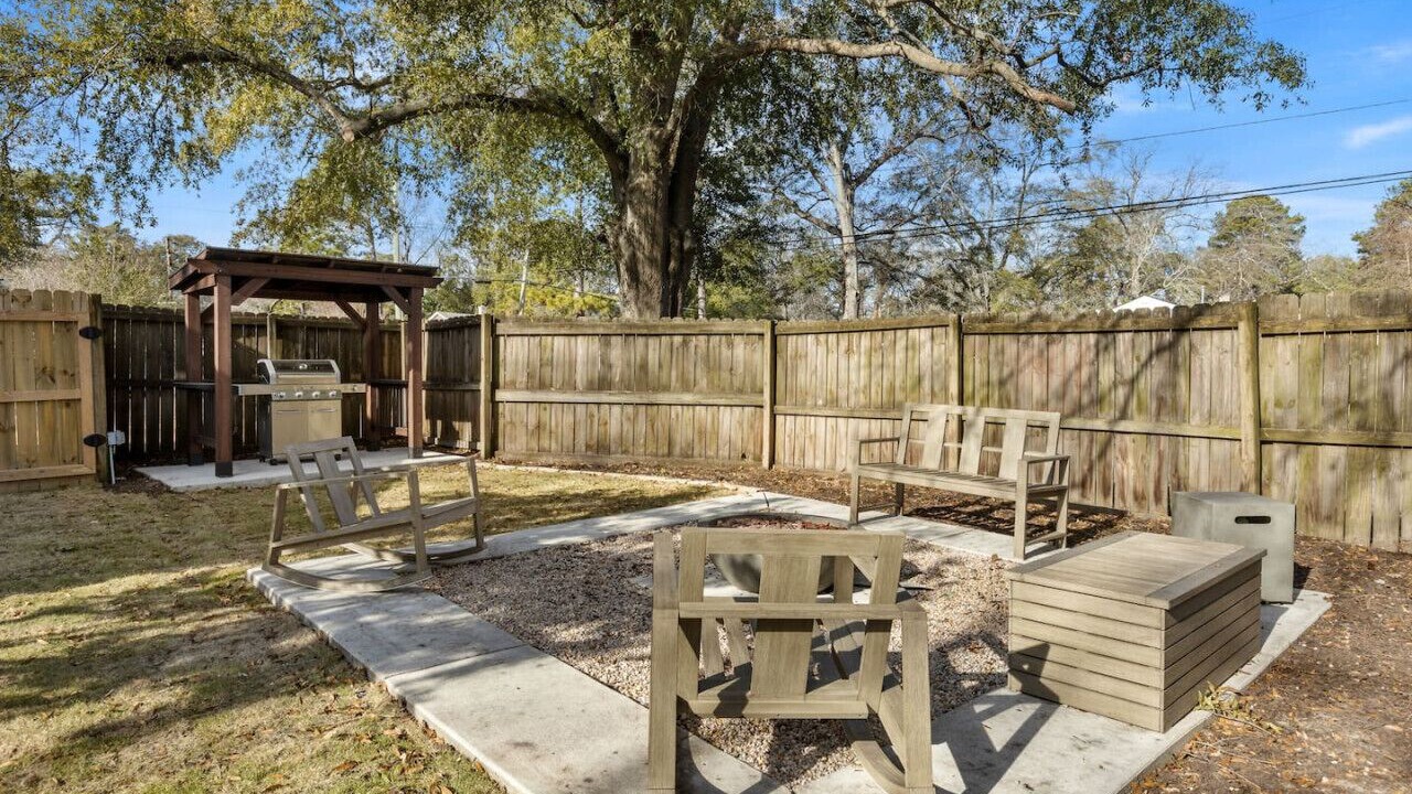 Photo of Outdoor in Rosewood