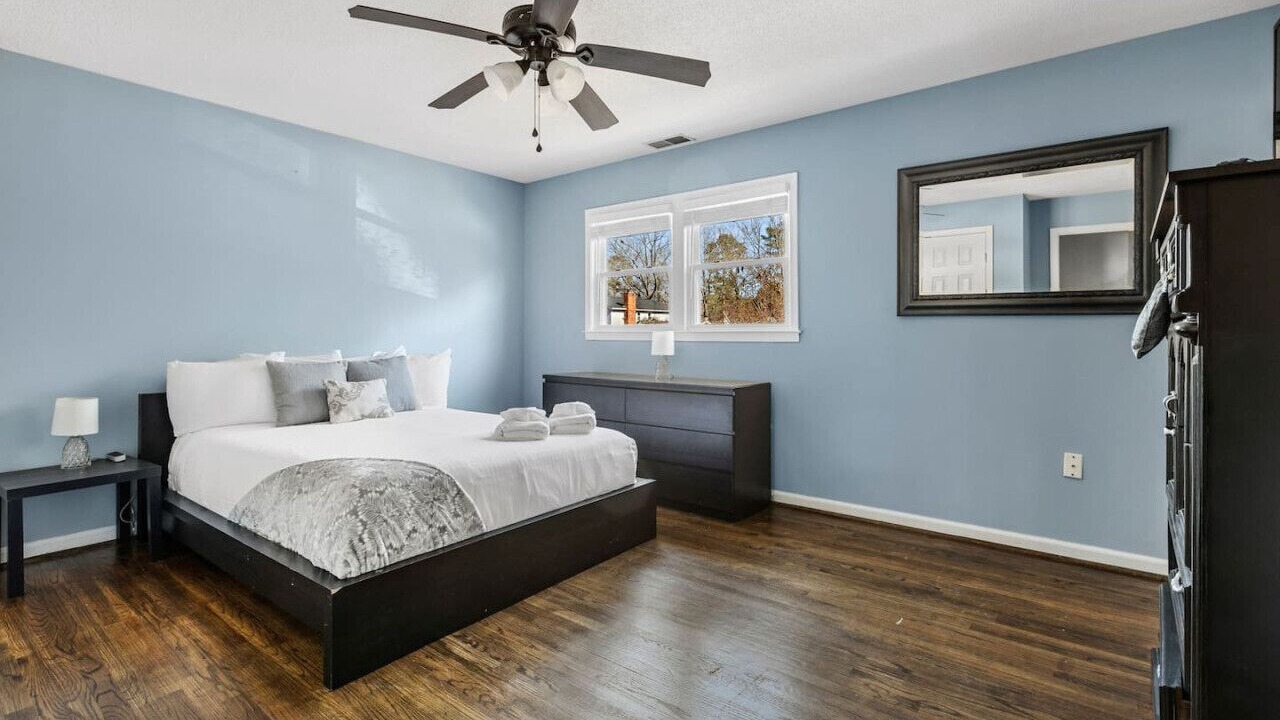 Photo of Bedroom in Seven Oaks