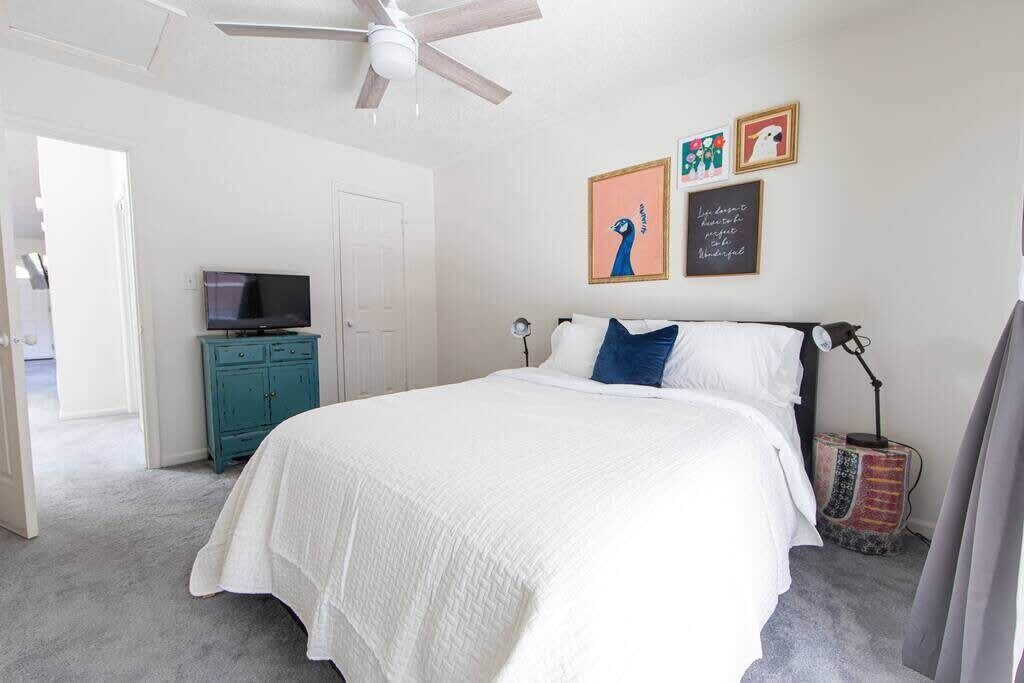 Photo of Bedroom in Northwest