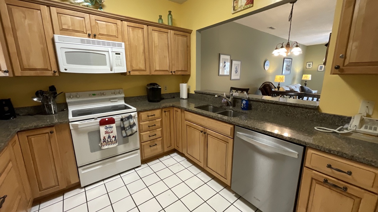Photo of Kitchen in Arcadian Shores
