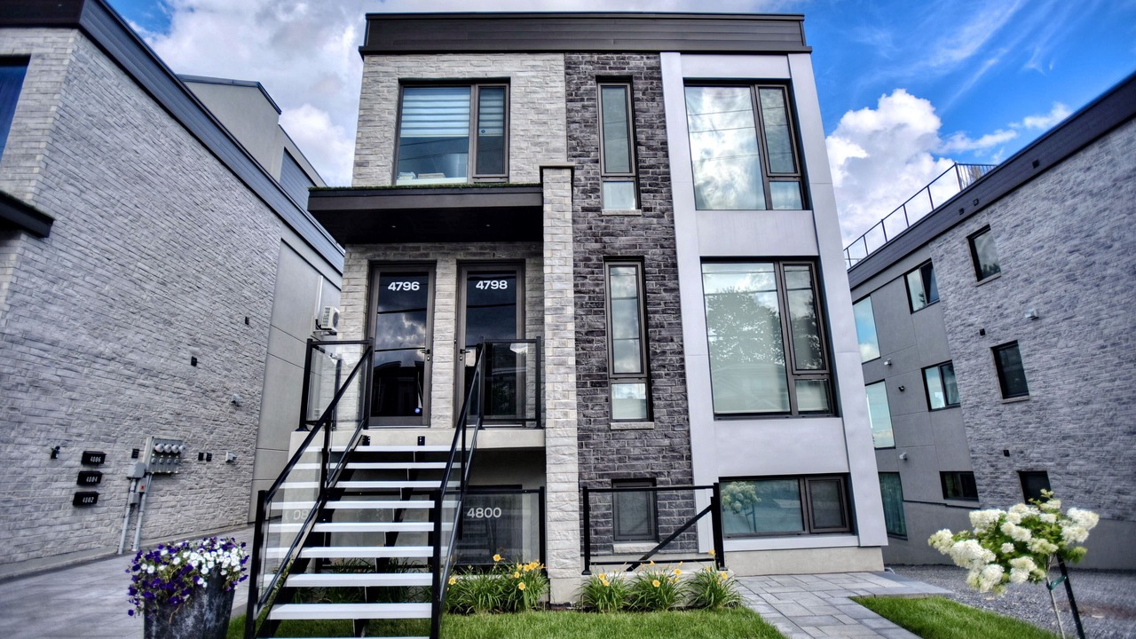Photo of Outdoor in Laval