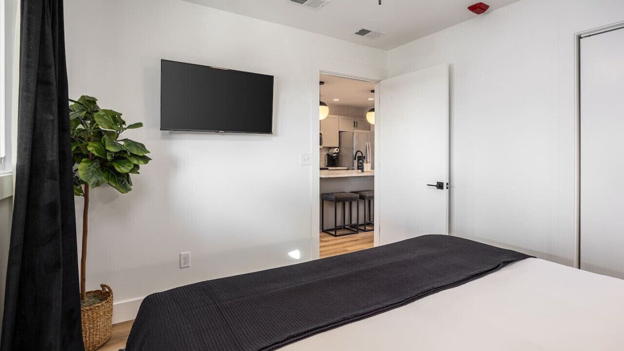 Photo of Bedroom in Hillsboro Village