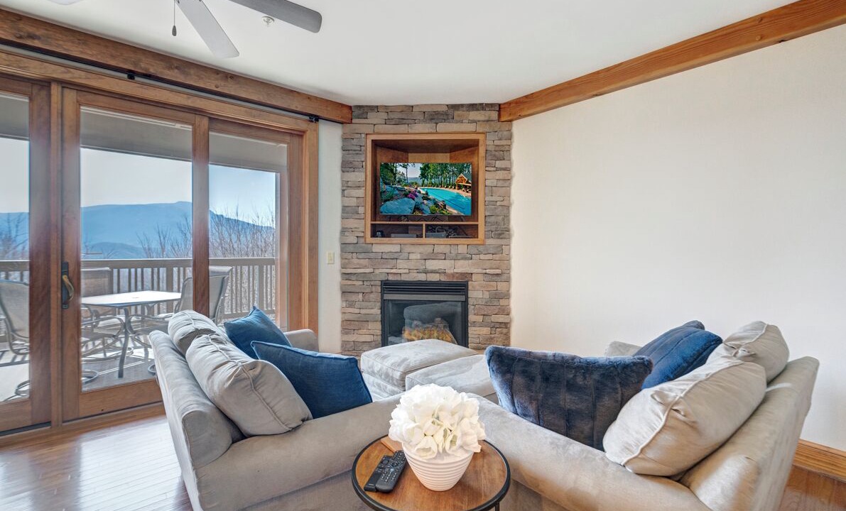 Photo of Livingroom in Boone