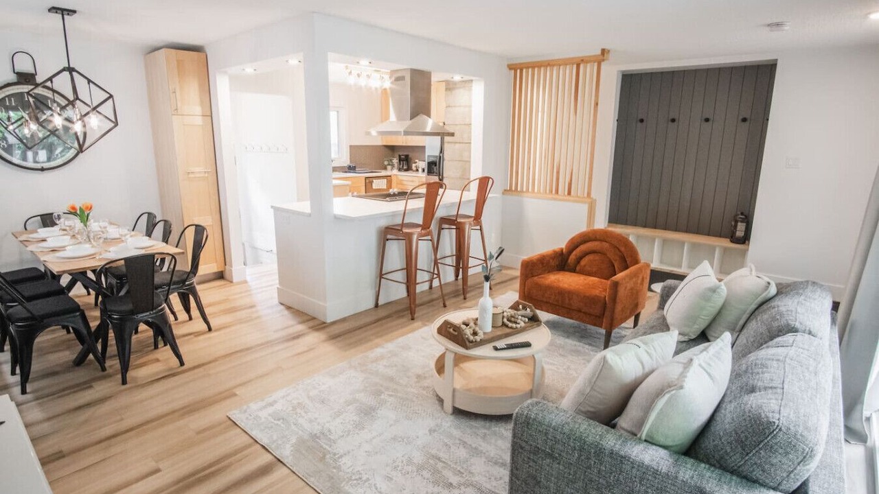 Photo of Livingroom in Edmonton