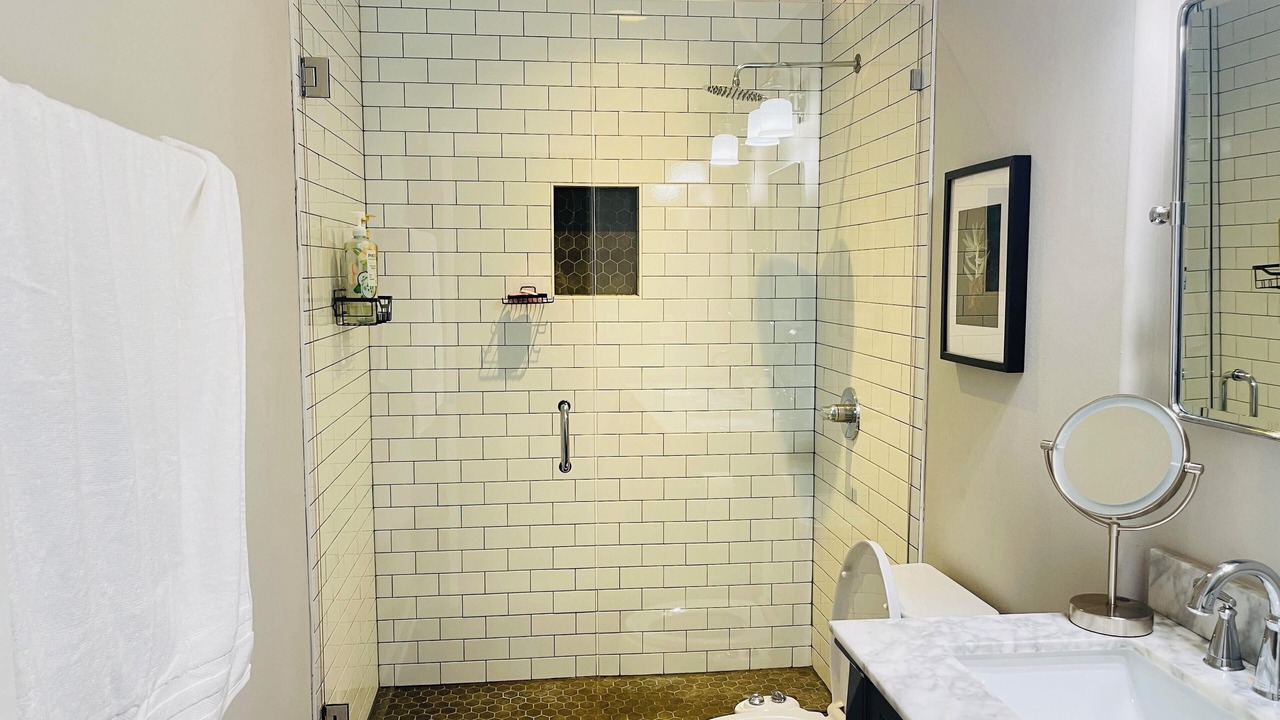 Photo of Bathroom in Central Gardens