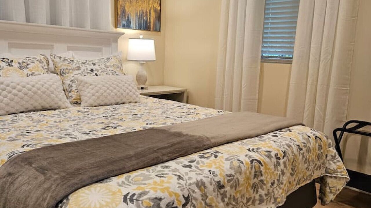 Photo of Bedroom in Ashley Oaks