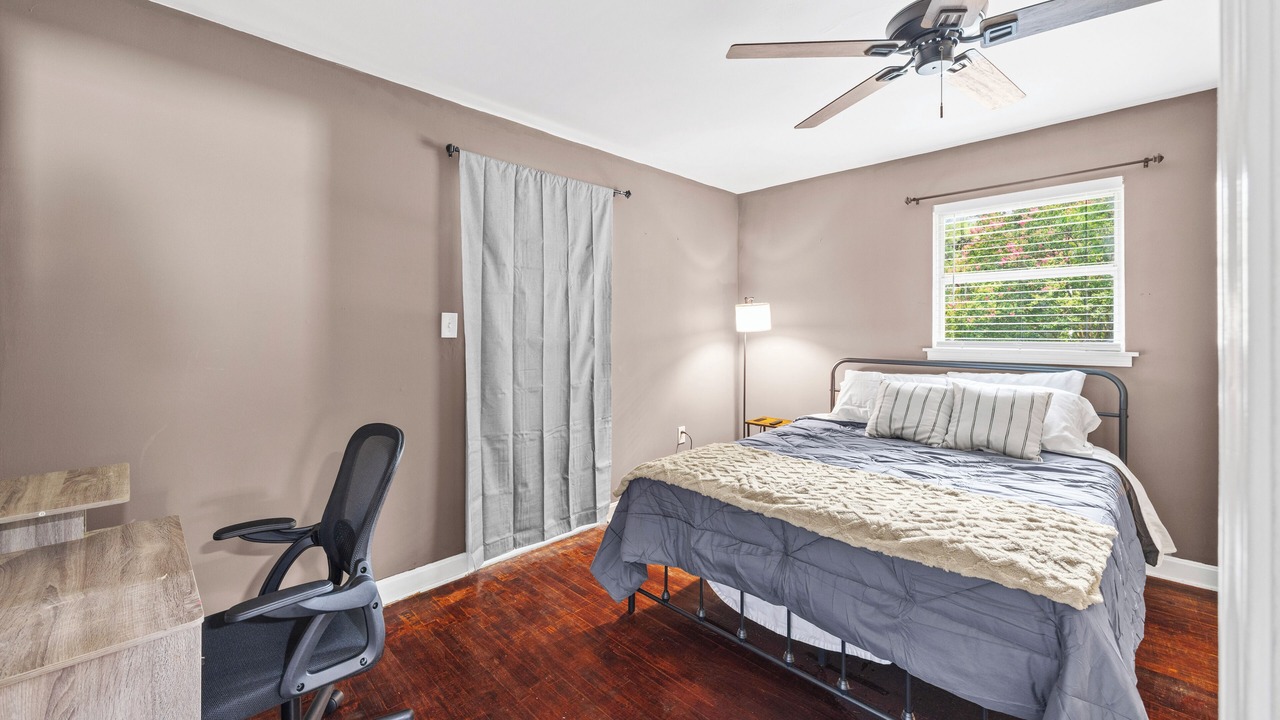 Photo of Bedroom in Seneca