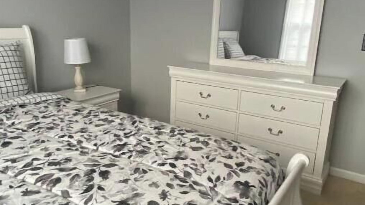 Photo of Bedroom in Dalzell