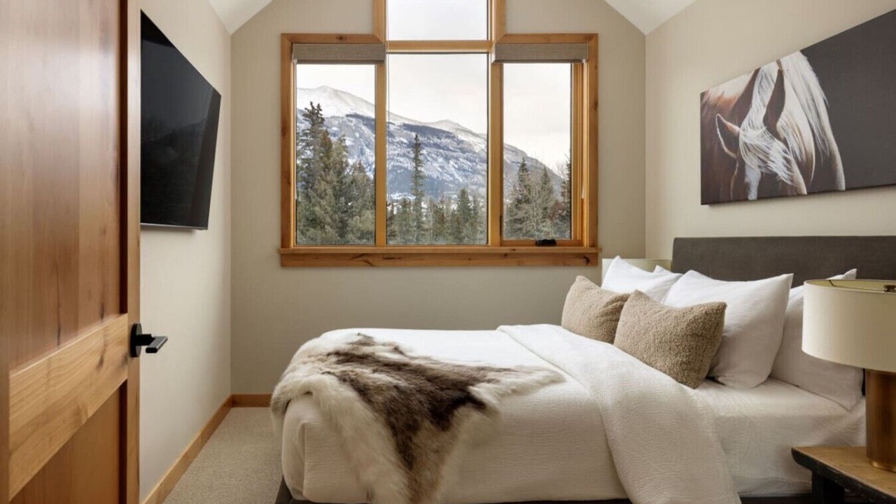 Photo of Others in Canmore