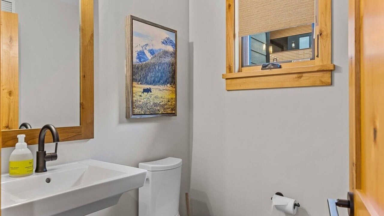 Photo of Bedroom in Canmore