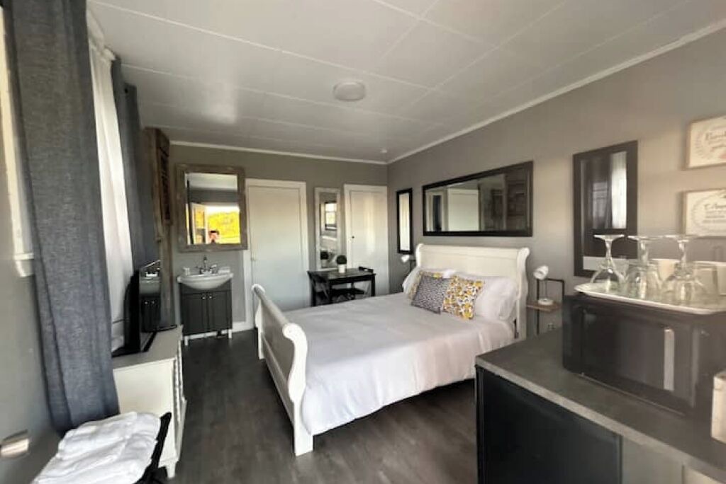 Photo of Bedroom in Sainte-Flavie