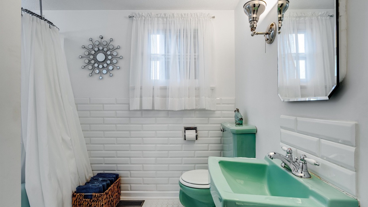 Photo of Bathroom in Leamington