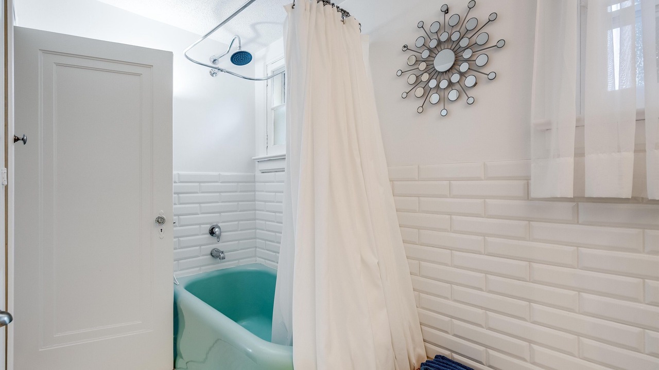 Photo of Bathroom in Leamington