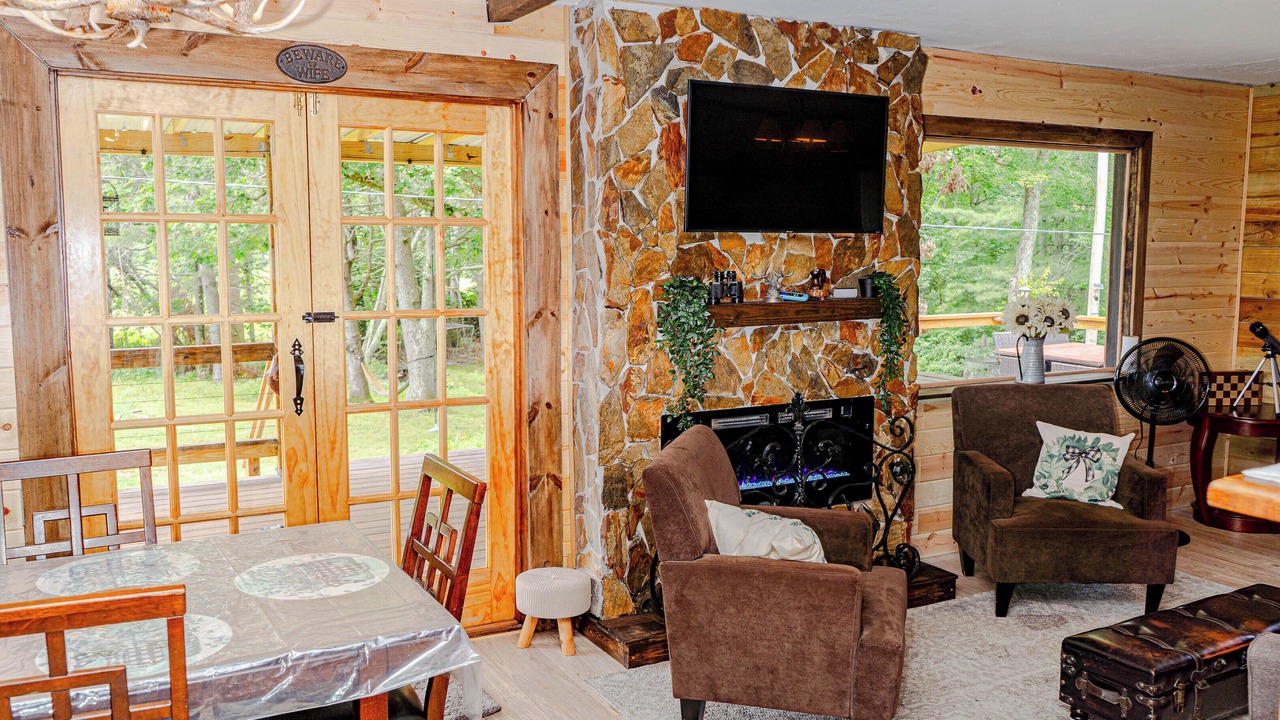 Photo of Livingroom in Spruce Pine