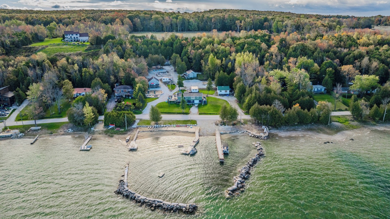 Photo of Others in Wiarton