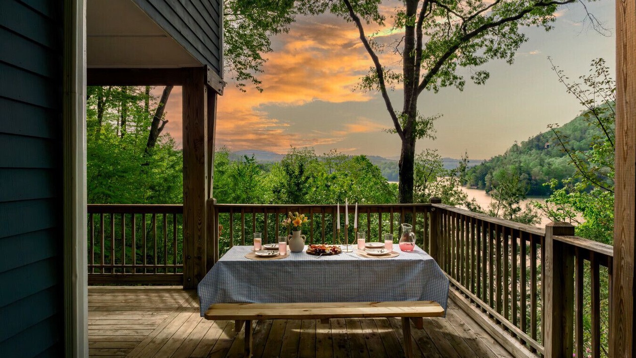 Photo of Patio Balcony in Glenville