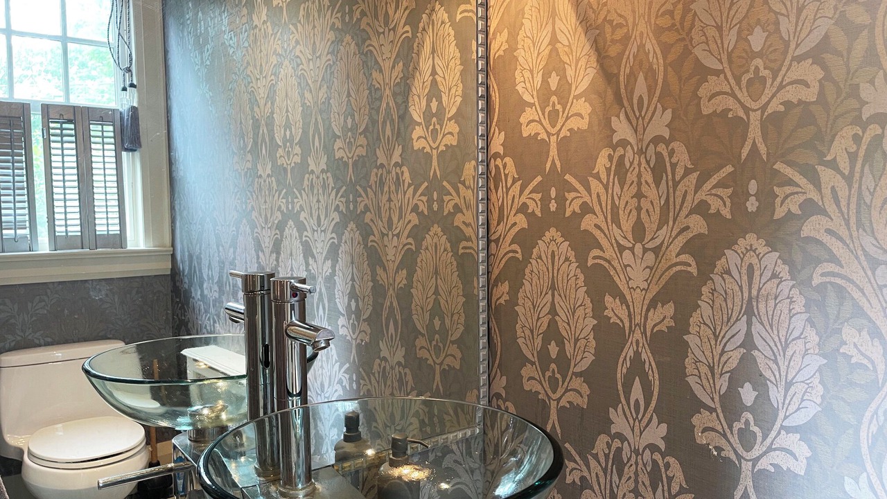 Photo of Bathroom in The Kingsway