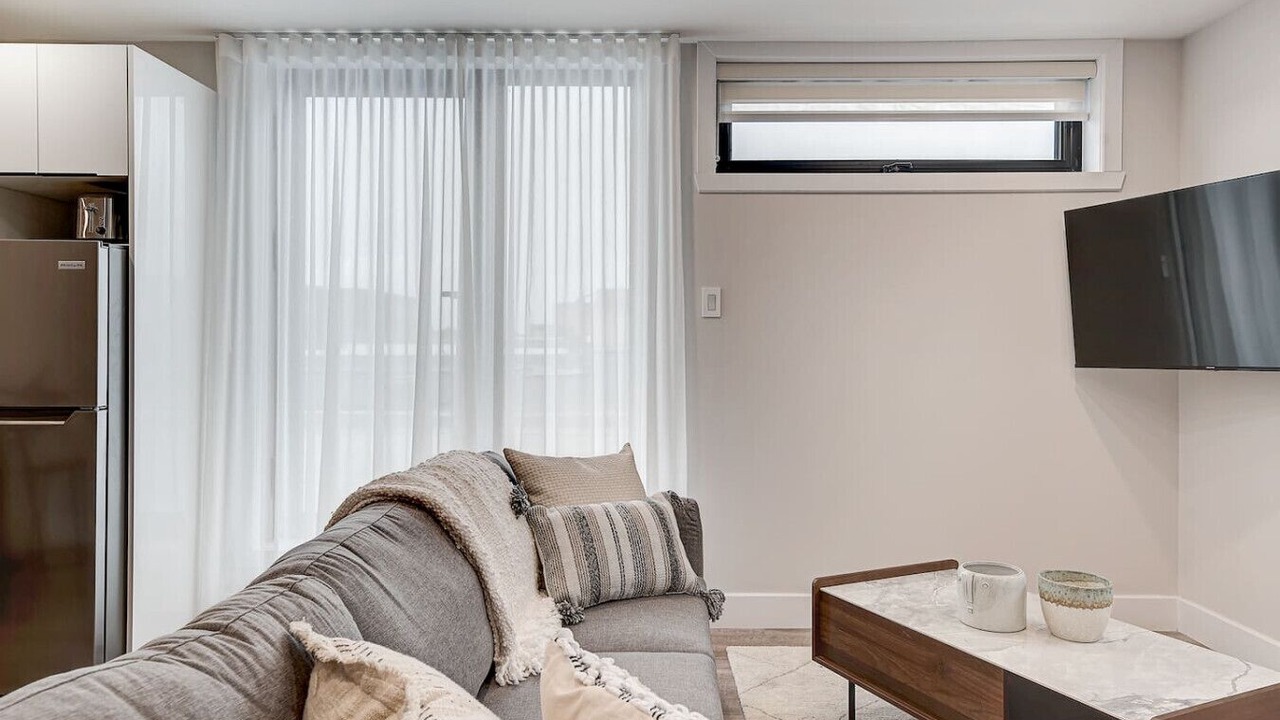 Photo of Livingroom in La Petite-Patrie
