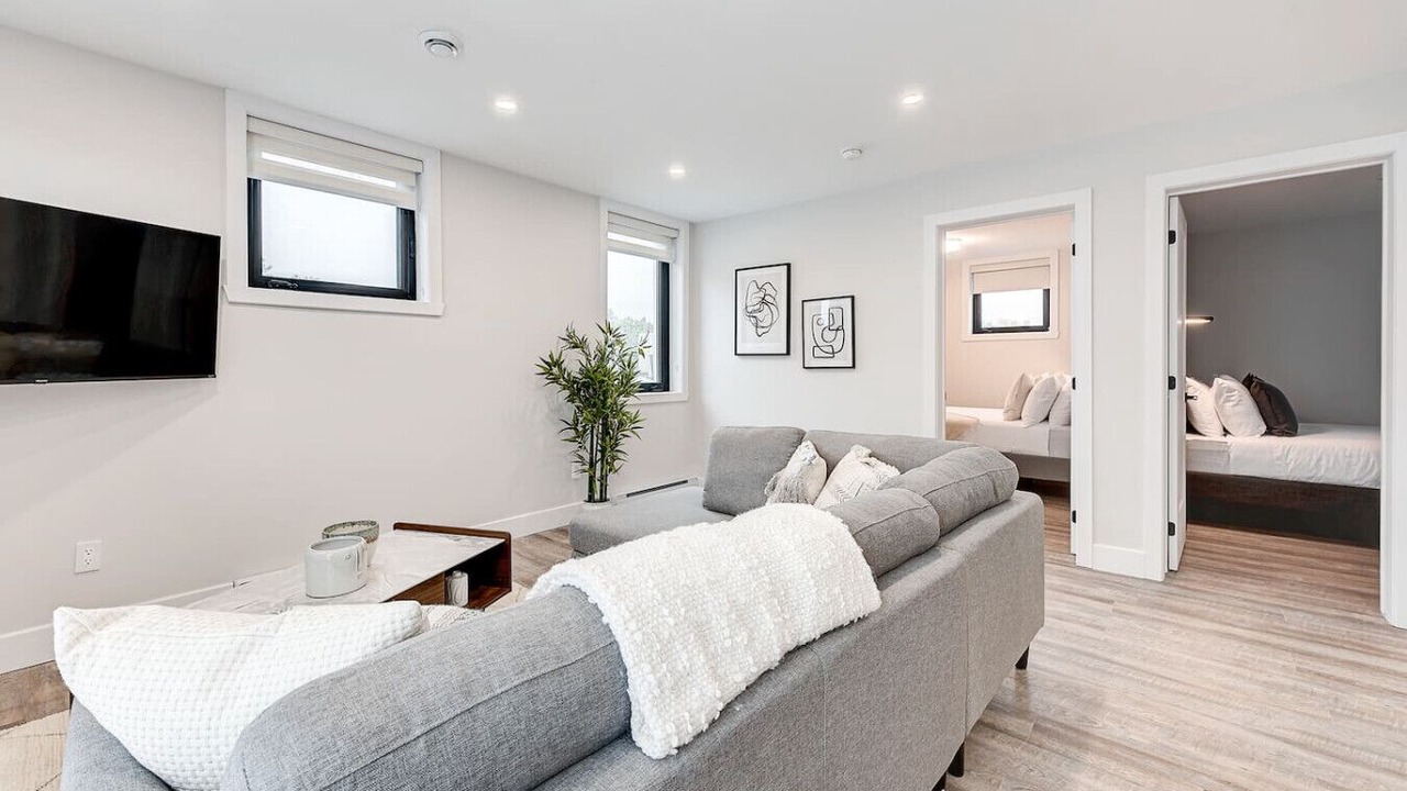 Photo of Livingroom in La Petite-Patrie