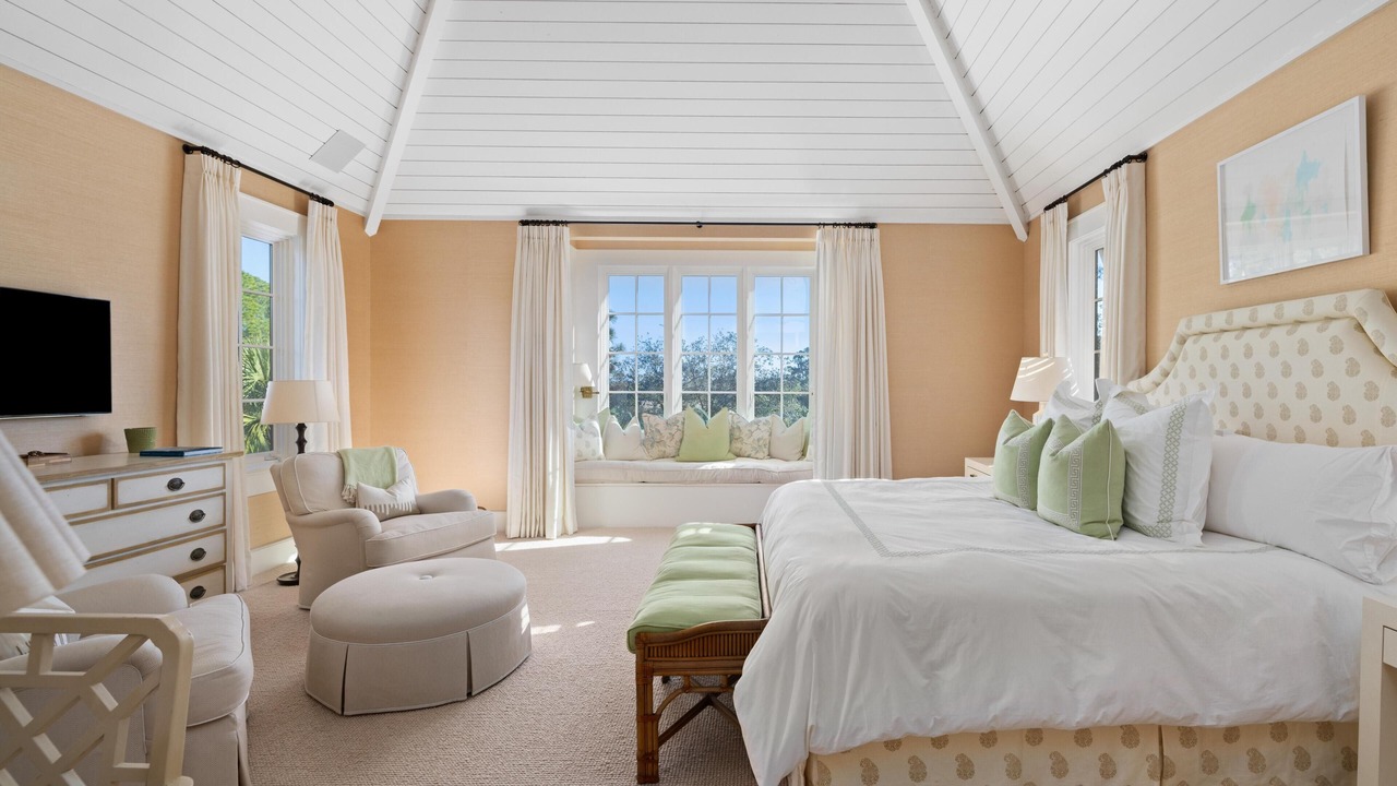 Photo of Bedroom in Vanderhorst Plantation