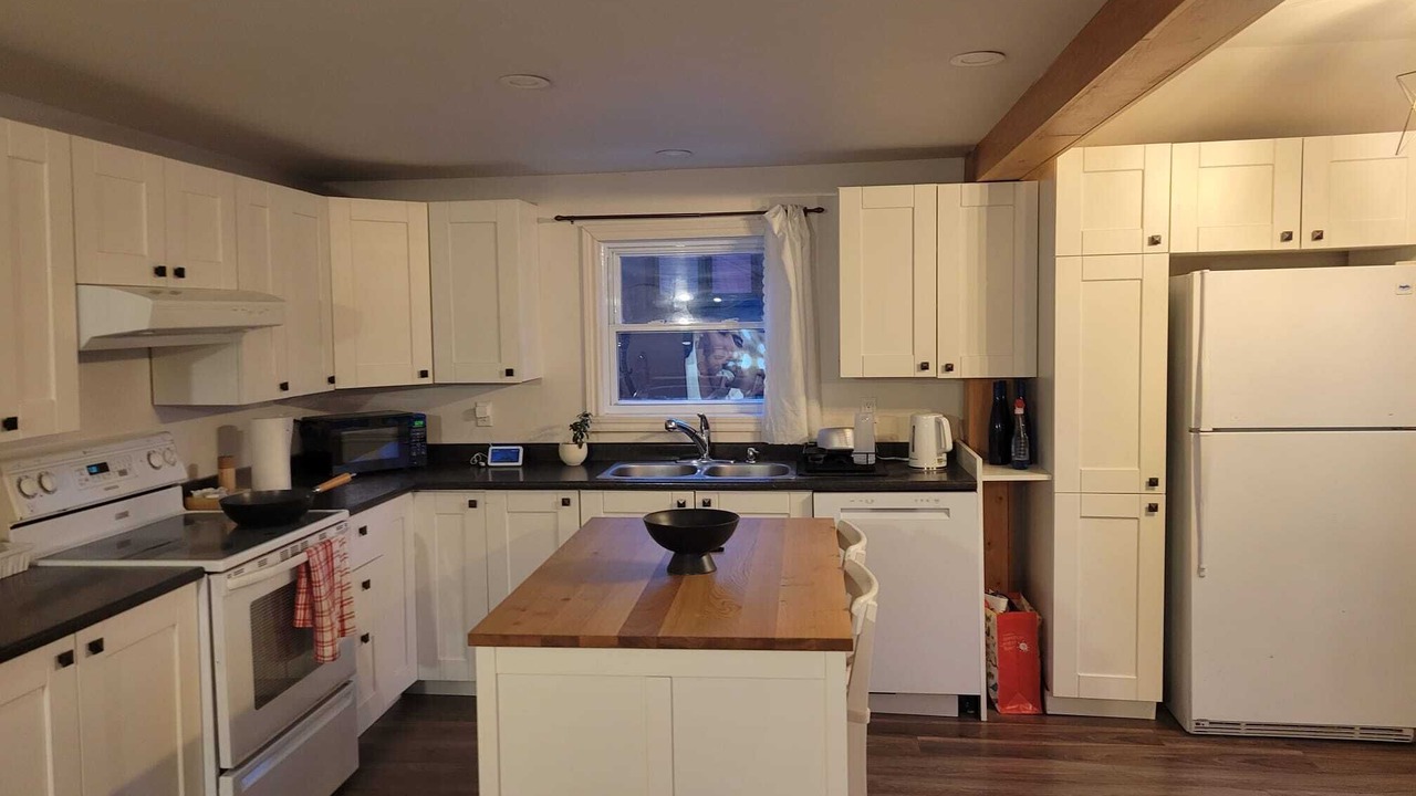 Photo of Kitchen in Pierrefonds-Roxboro