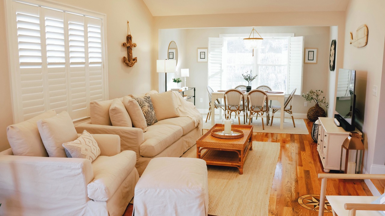Photo of Livingroom in Eastward Look