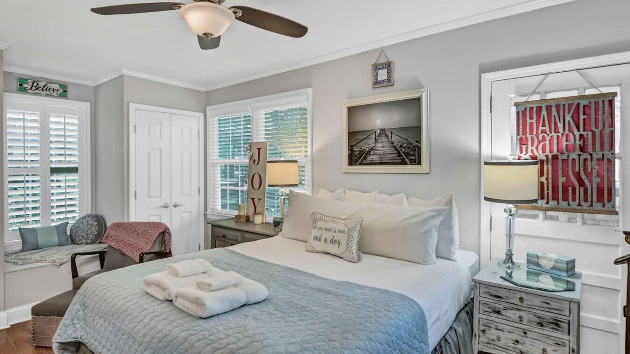 Photo of Bedroom in Rosewood