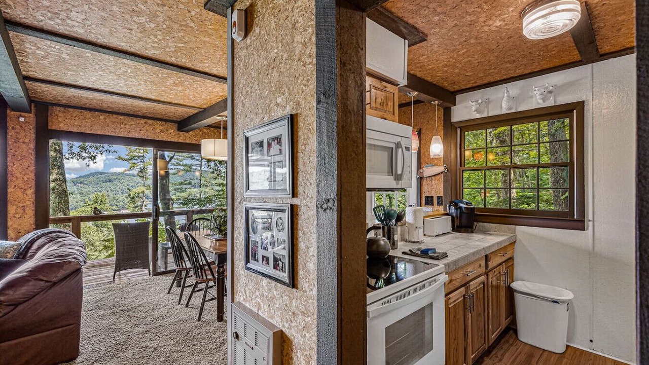 Photo of Kitchen in Cullowhee