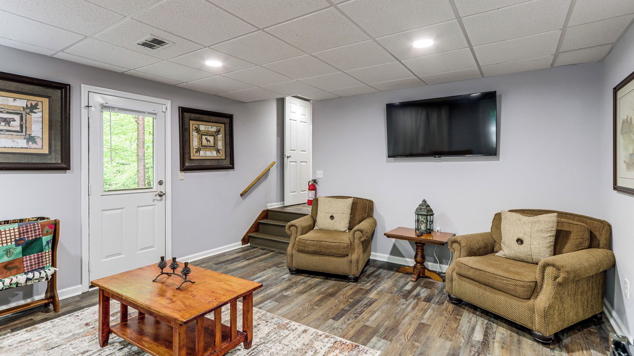 Photo of Bedroom in Walnut Mountain