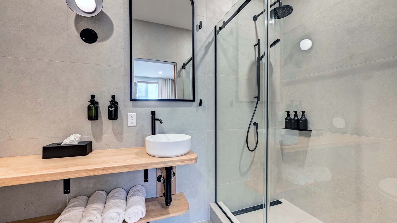 Photo of Bathroom in Plateau Mont Royal