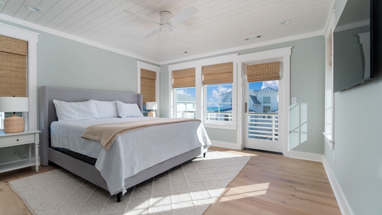 Photo of Patio Balcony in Pine Knoll Shores