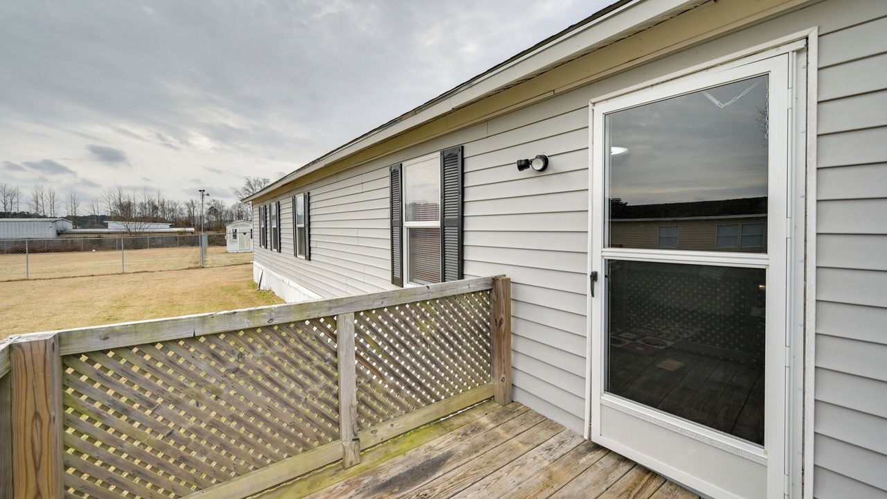 Photo of Outdoor in Crisp