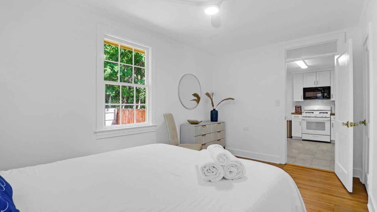 Photo of Bedroom in Summerville Historic District