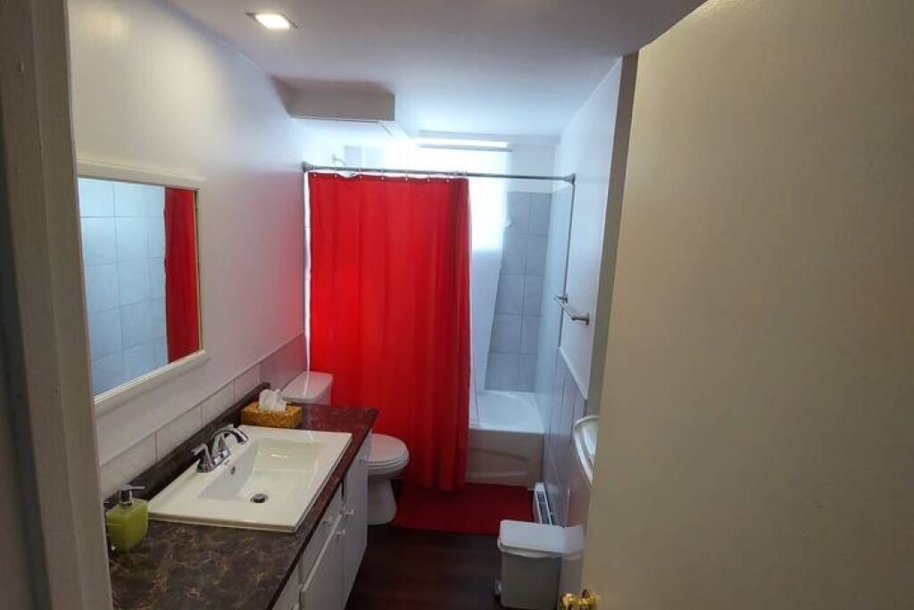 Photo of Bathroom in Cap de la Madeleine