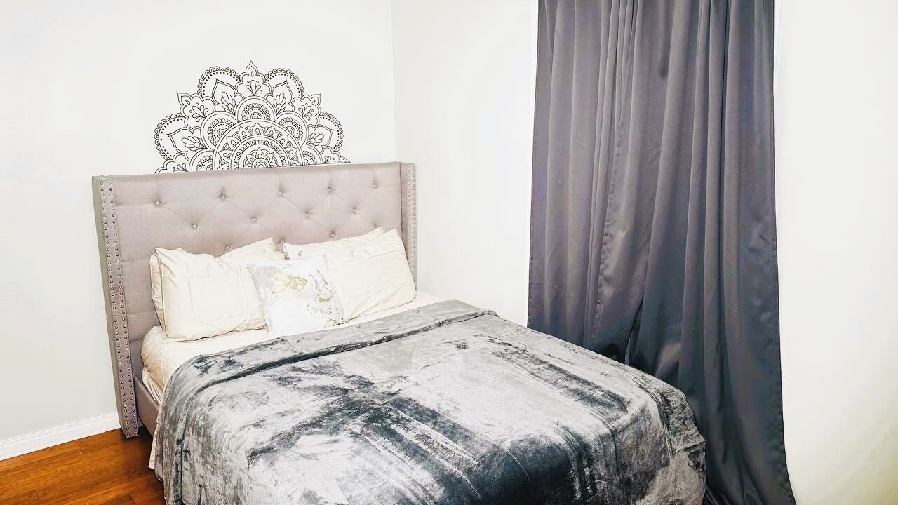 Photo of Bedroom in North Central Edmonton