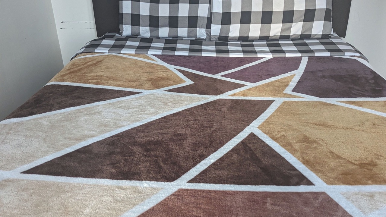 Photo of Bedroom in North Central Edmonton