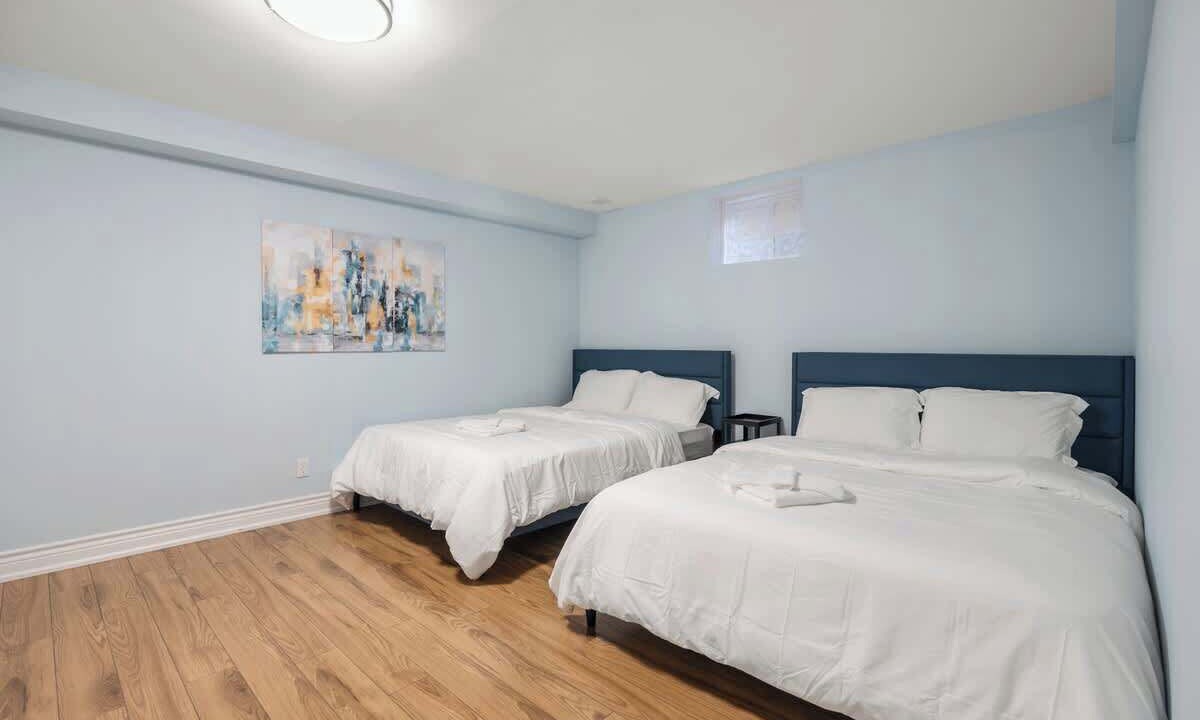Photo of Bedroom in L'Amoreaux