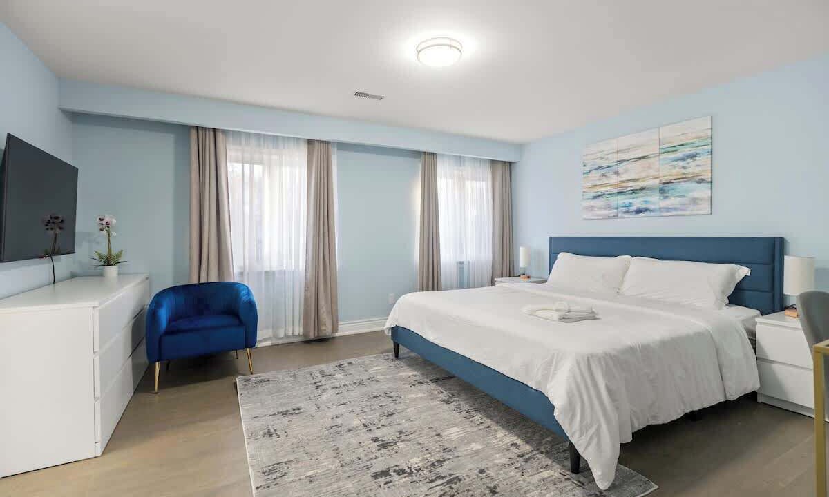 Photo of Bedroom in L'Amoreaux