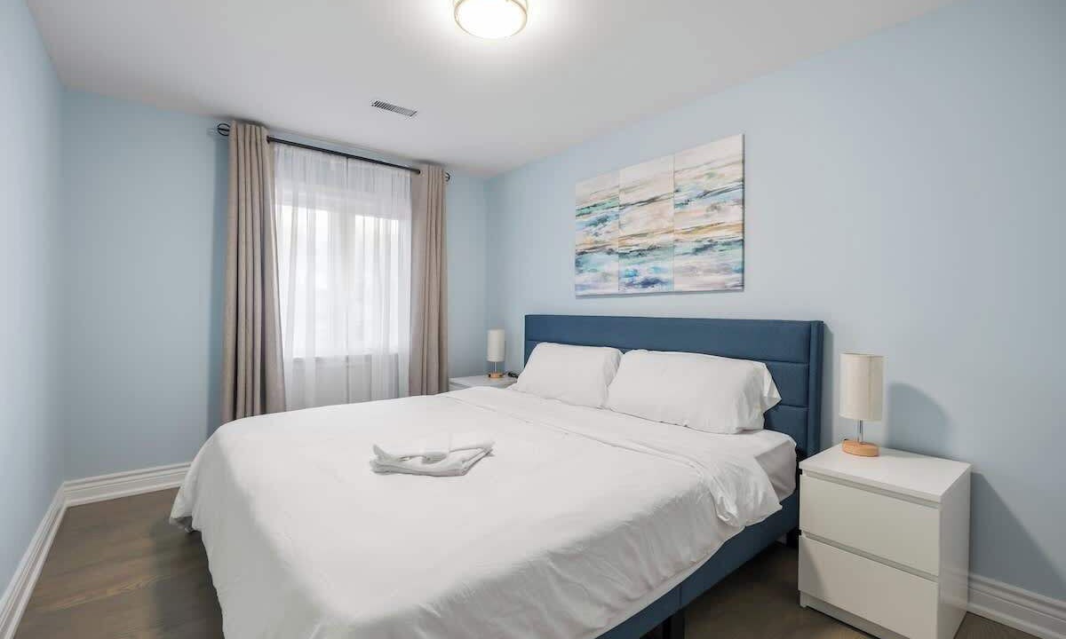 Photo of Bedroom in L'Amoreaux