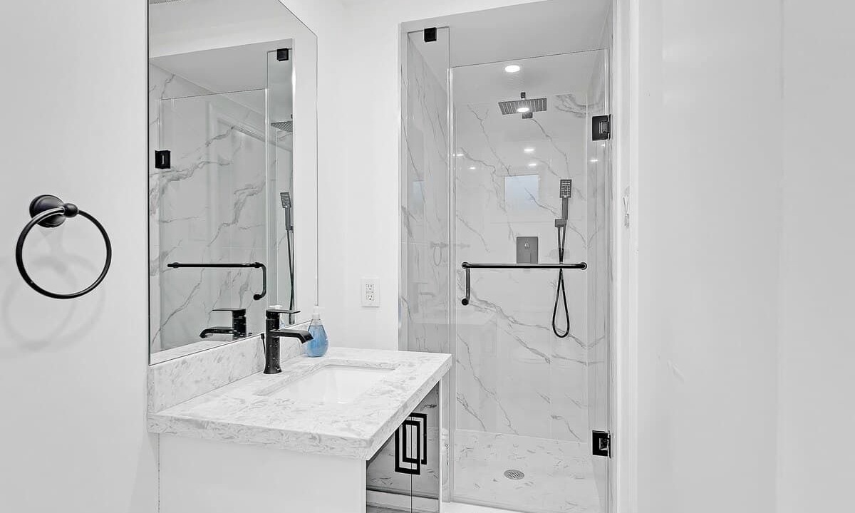 Photo of Bathroom in Willowdale