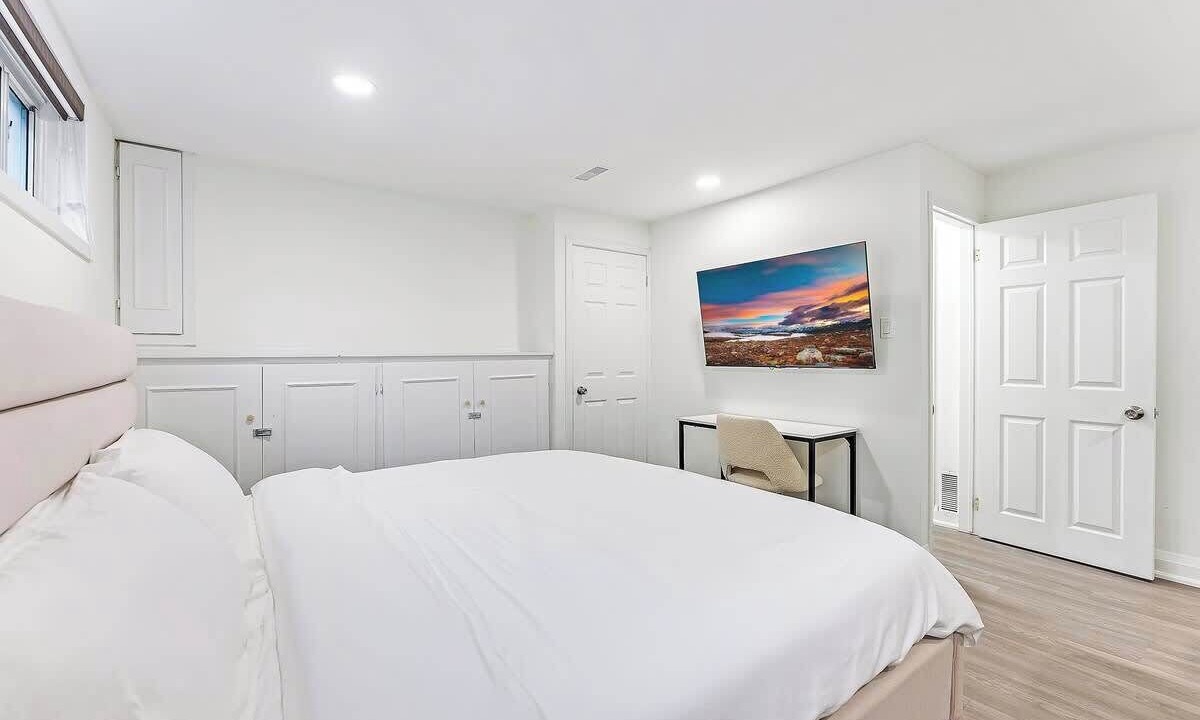 Photo of Bedroom in Willowdale