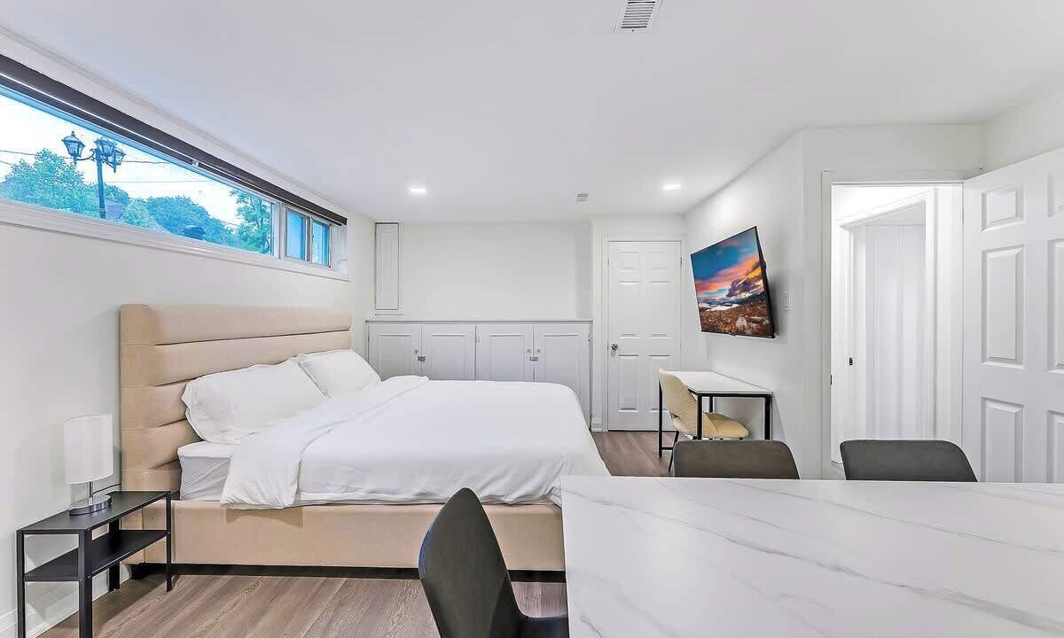 Photo of Bedroom in Willowdale