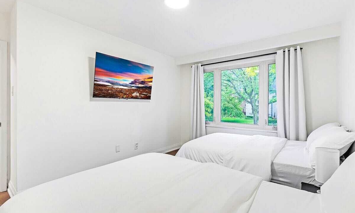 Photo of Bedroom in Willowdale