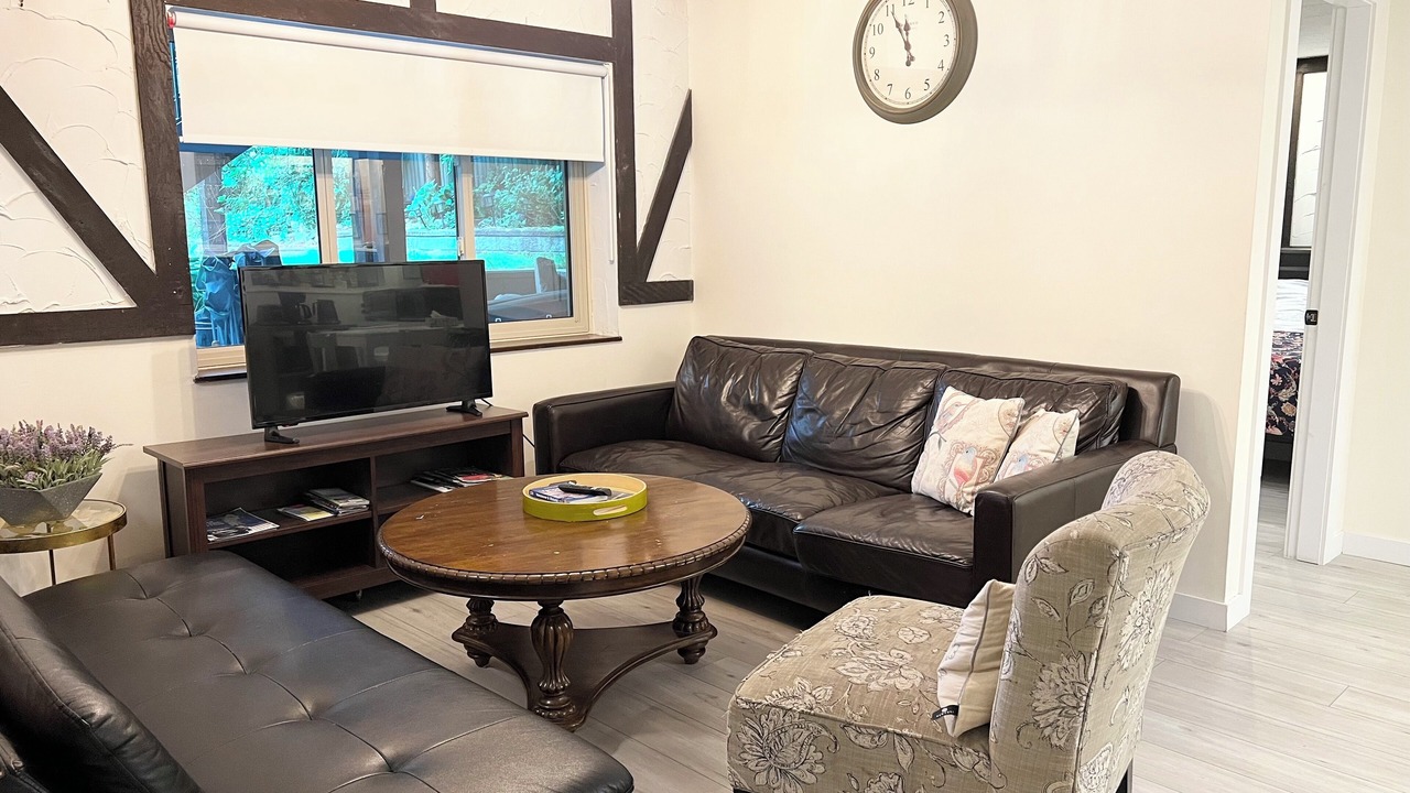 Photo of Livingroom in Burnaby
