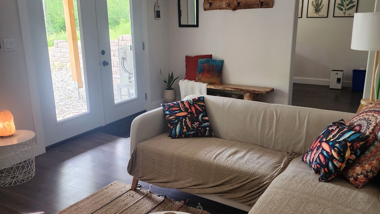 Photo of Livingroom in Amherst