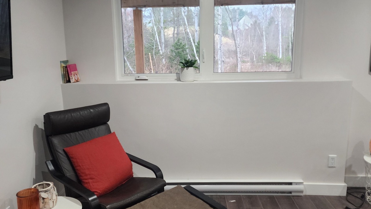 Photo of Livingroom in Amherst