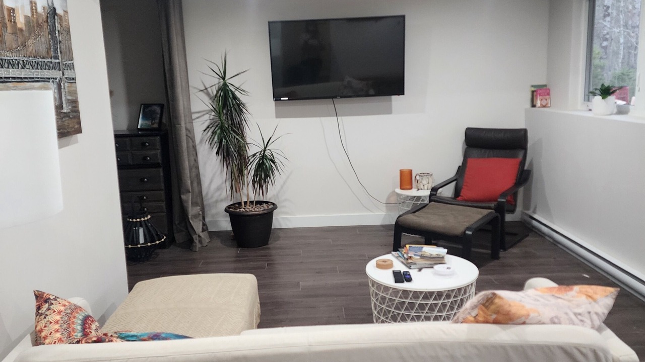 Photo of Livingroom in Amherst